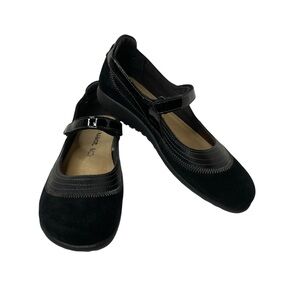 Naot Women’s size L 7, size EU 38, Kirei Mary Jane Black Suede